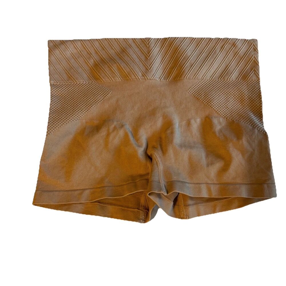 UnderWhere? seamless shaping shorts in beige Women’s Size L Shapewear Smoothing